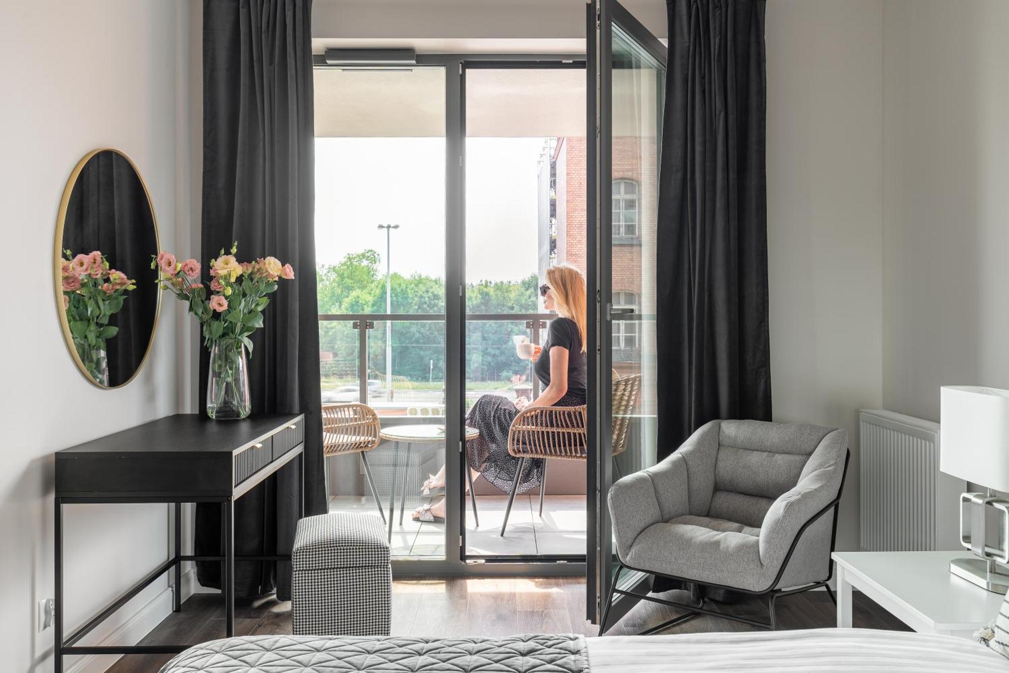 Scala 60C City Center Apartments With Parking By Lion Apartments Γκντανσκ Εξωτερικό φωτογραφία