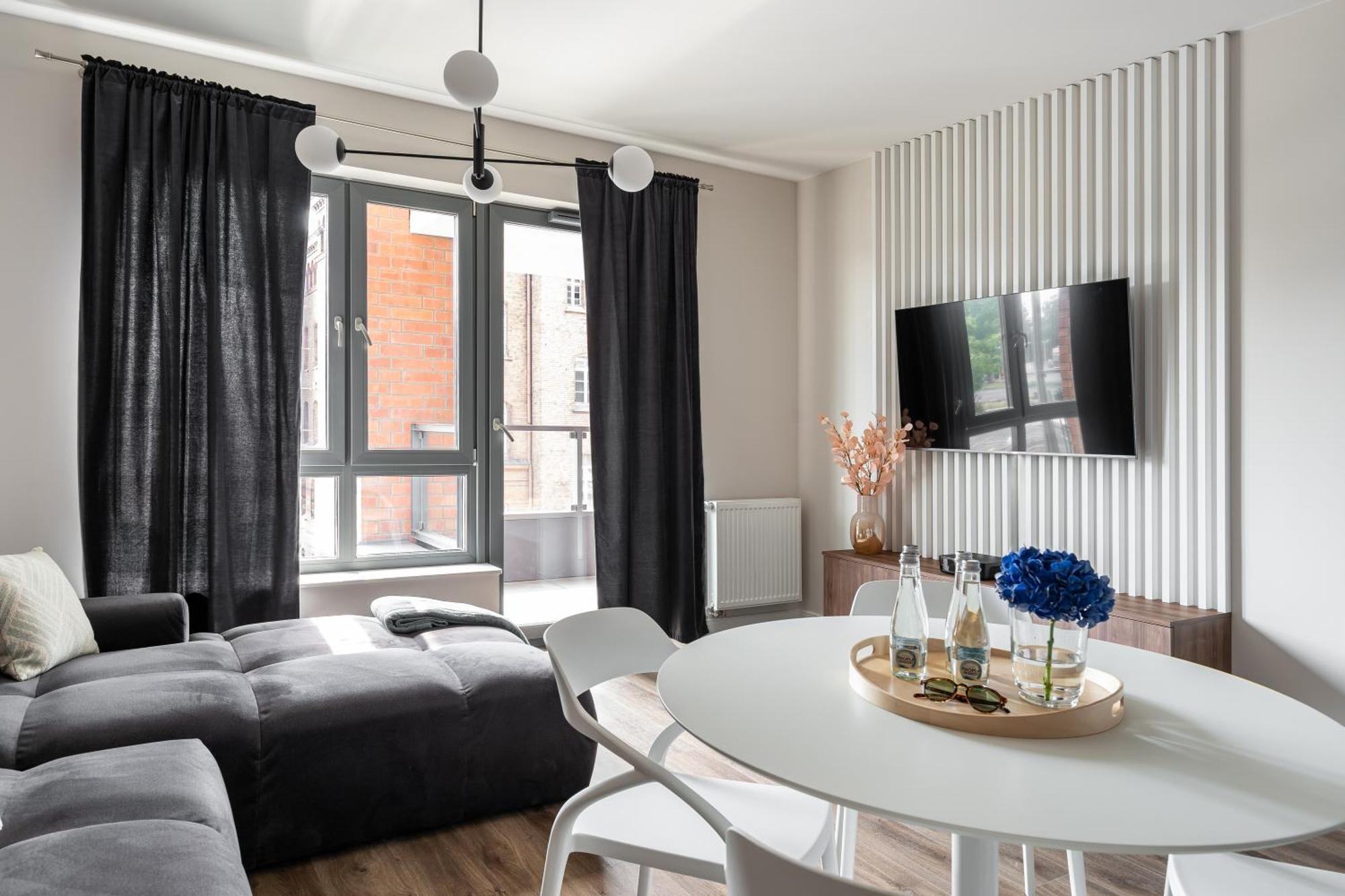 Scala 60C City Center Apartments With Parking By Lion Apartments Γκντανσκ Εξωτερικό φωτογραφία