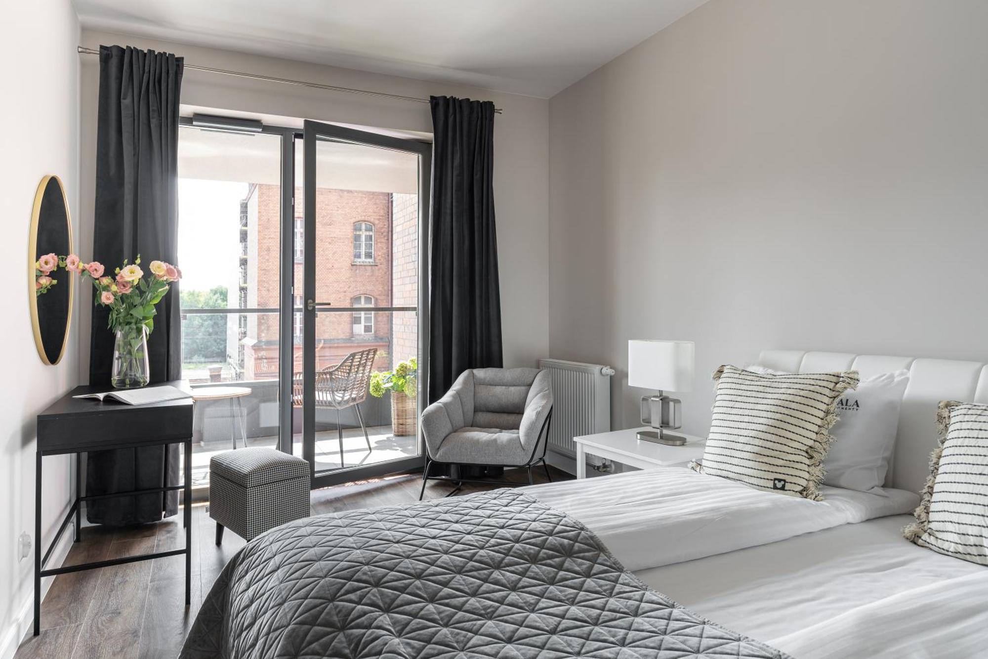 Scala 60C City Center Apartments With Parking By Lion Apartments Γκντανσκ Εξωτερικό φωτογραφία