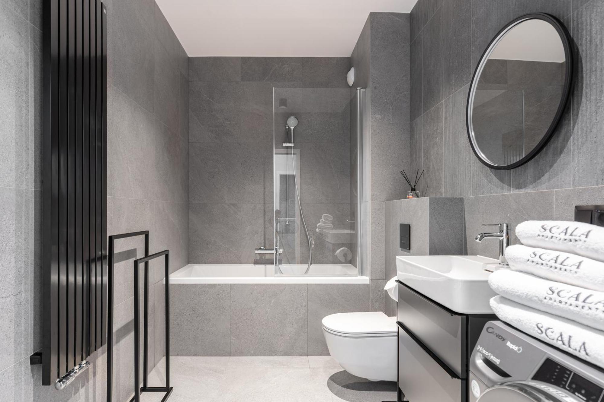Scala 60C City Center Apartments With Parking By Lion Apartments Γκντανσκ Εξωτερικό φωτογραφία